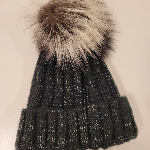 Kyi Kyi Fold Up Fur Beanie Hat - Black/Silver Fox - Picture 2 of 7